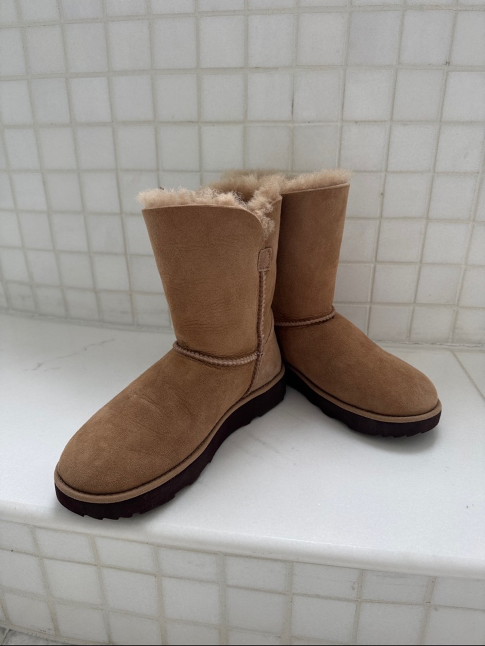 UGG Classic Short Boot - Chestnut/Tan, 5